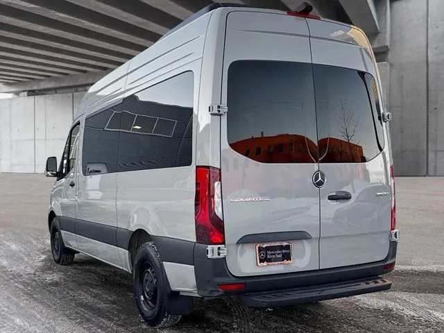 Mercedes-Benz Sprinter 2025 photo 3