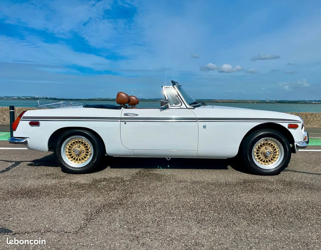 MG B 1974 photo 5