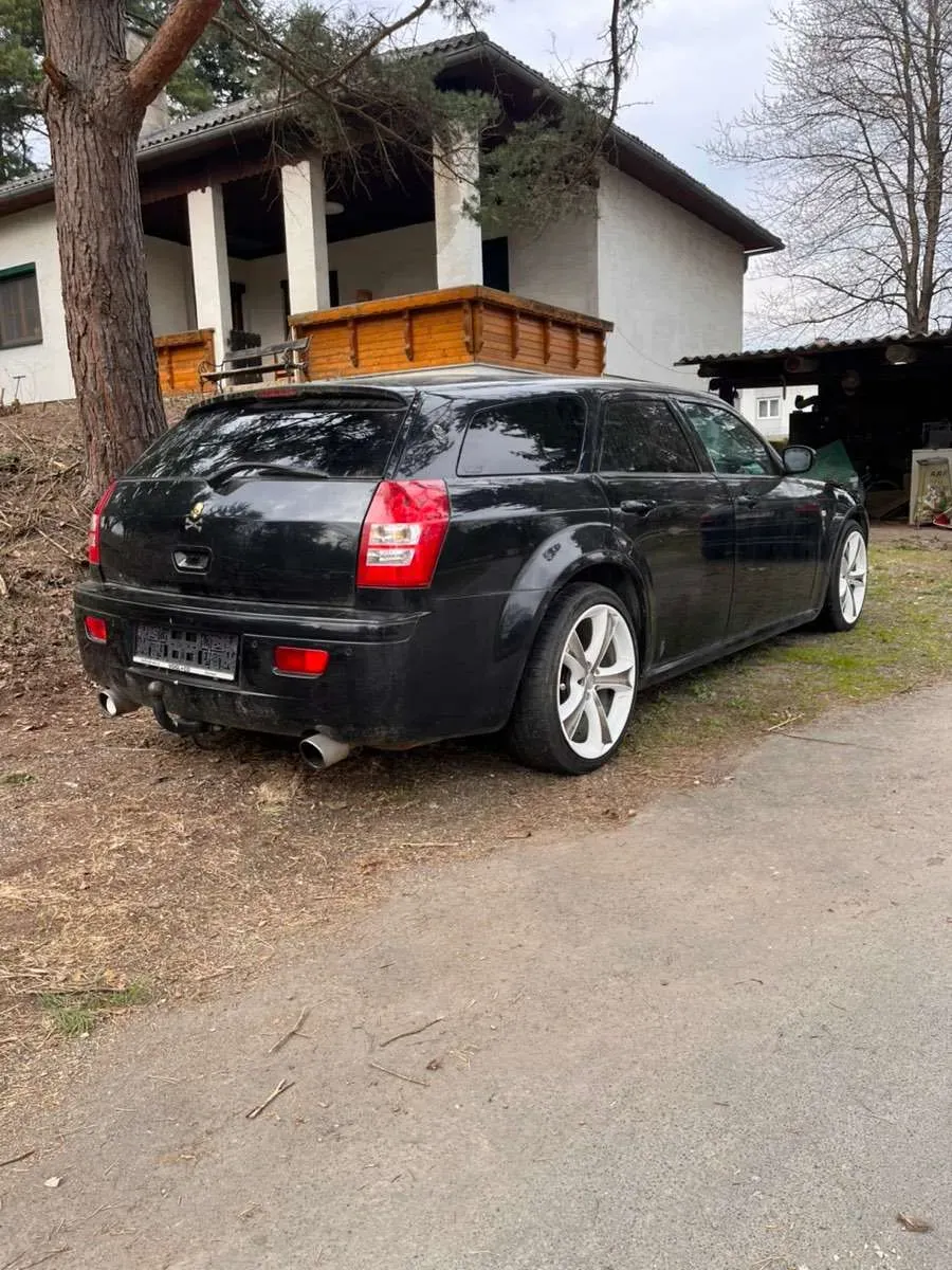 Chrysler 300 C 2005 photo 3
