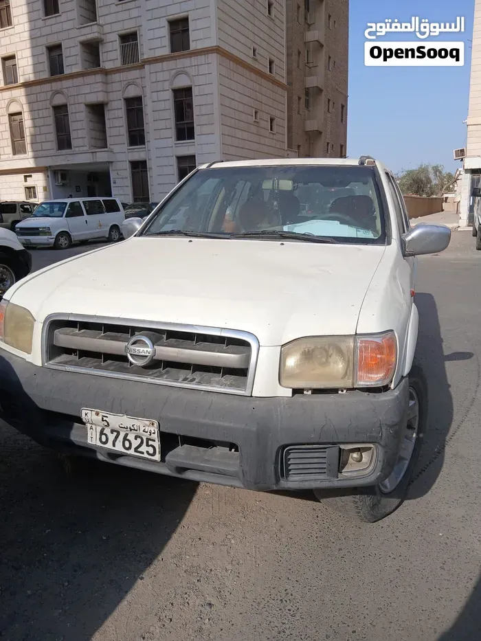 Nissan Pathfinder 2003 photo 3