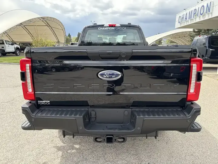Ford F-350 Super Duty 2026 photo 5