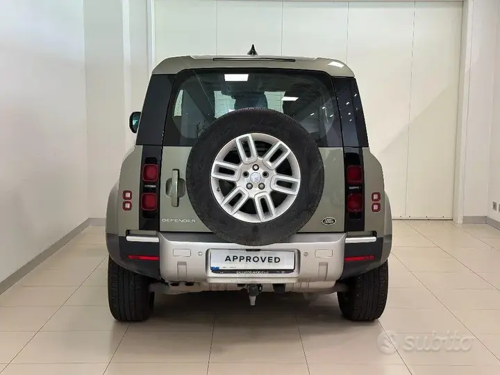 Land Rover Defender 2021 photo 3