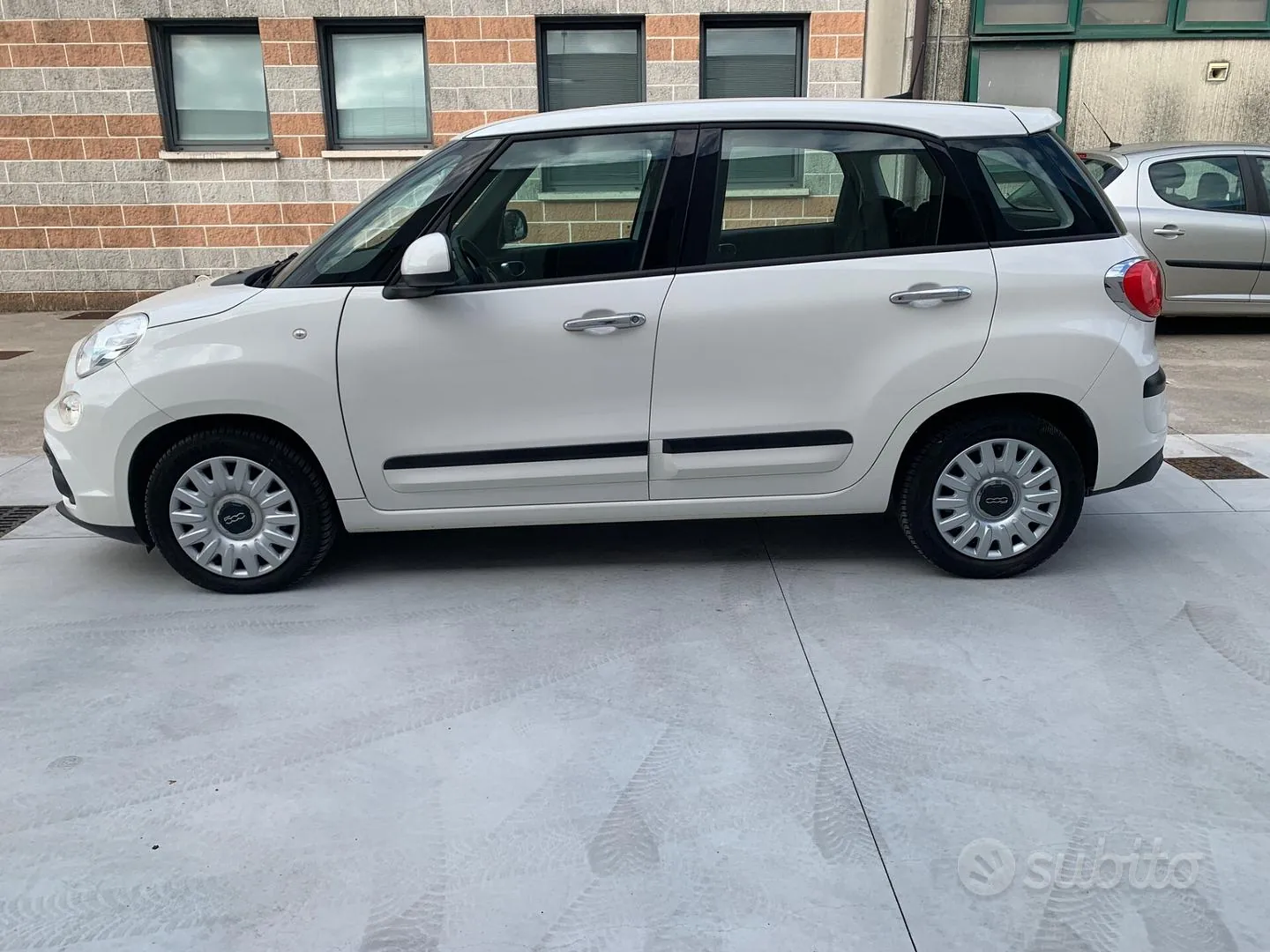 Fiat 500L 2018 photo 2