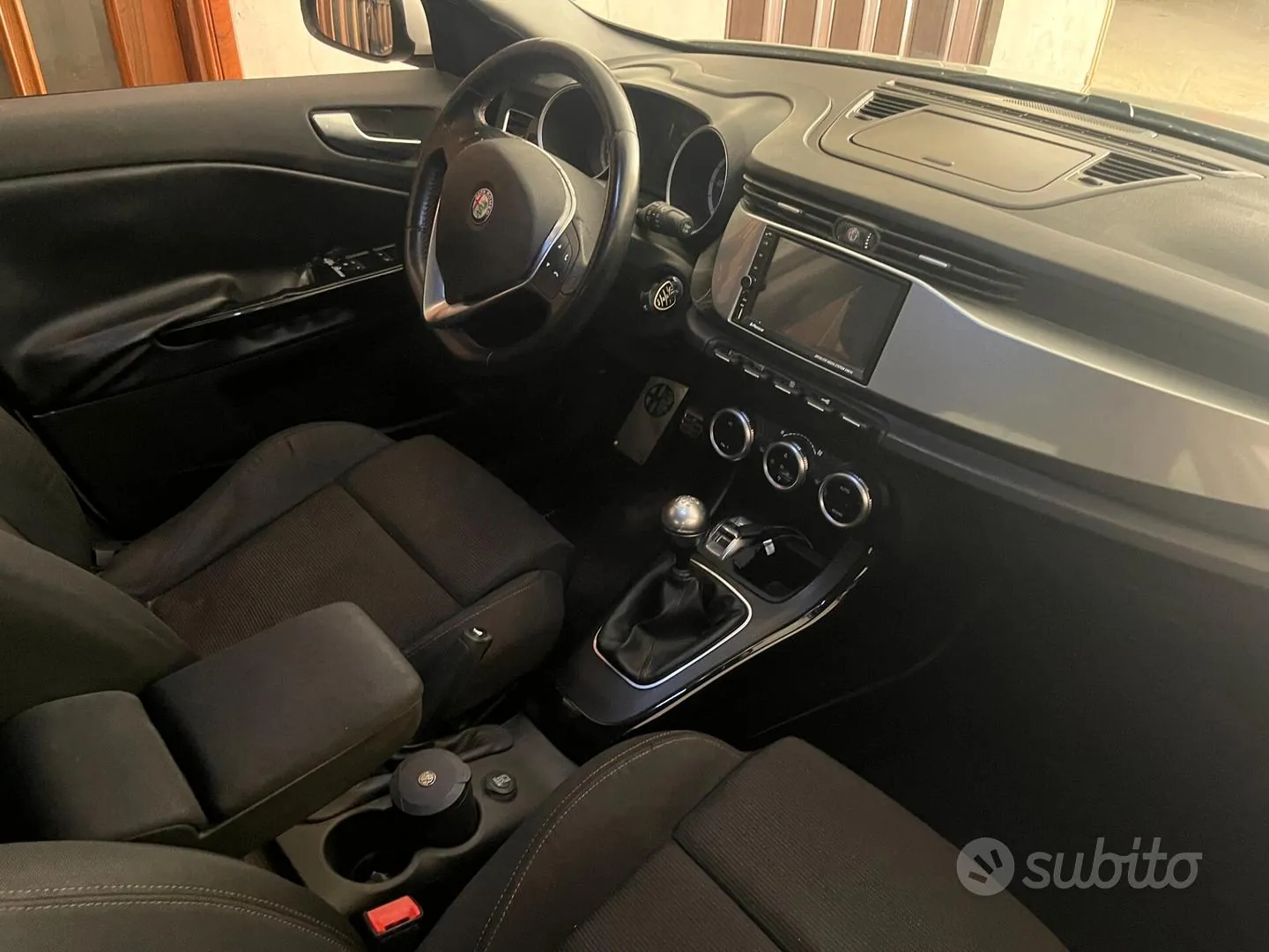 Alfa Romeo Giulietta 2012 photo 4