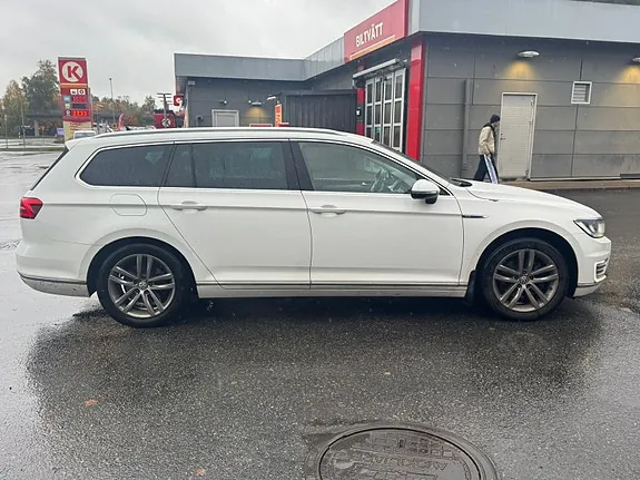 Volkswagen Passat 2017 photo 4
