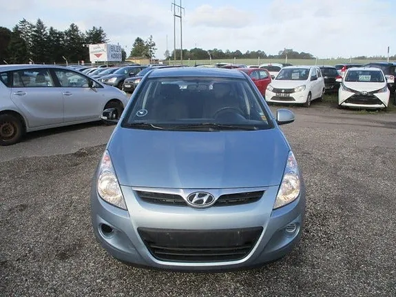 Hyundai I20 2012 photo 2