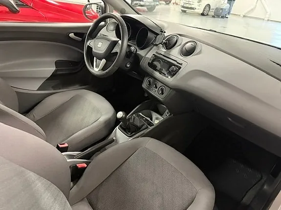 Seat Ibiza 2010 photo 4