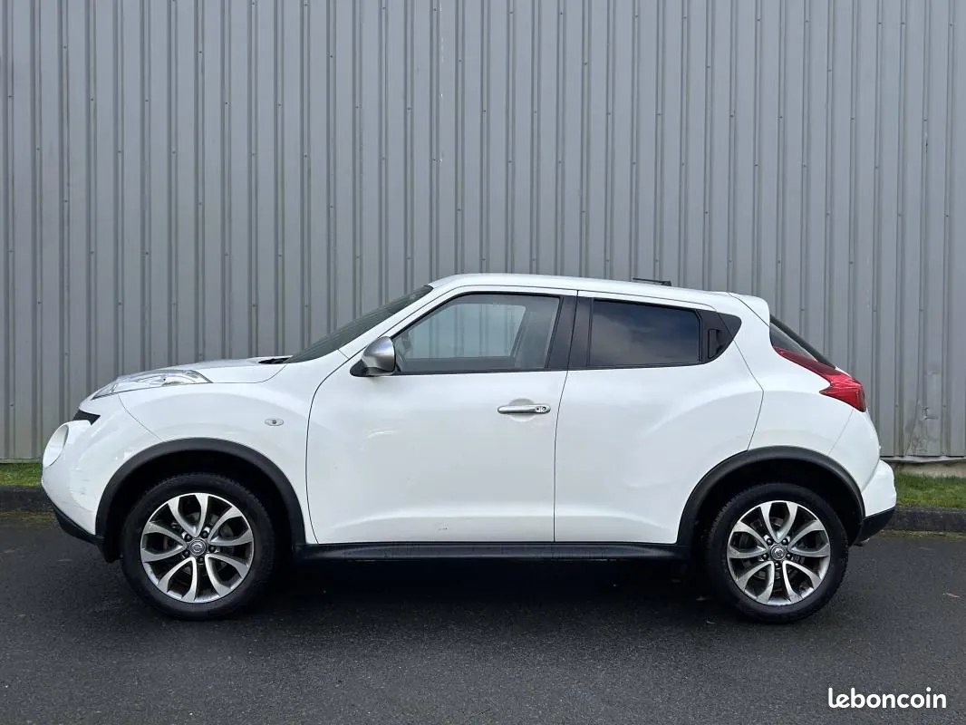 Nissan Juke 2013 photo 2