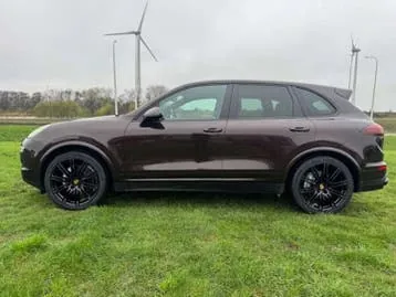 Porsche Cayenne 2017 photo 2
