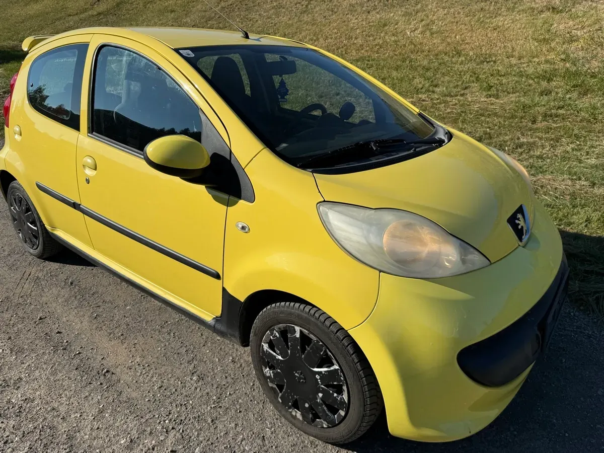 Peugeot 107 2006 photo 3