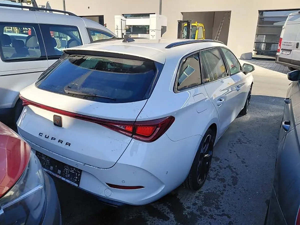 Cupra Leon 2023 photo 3