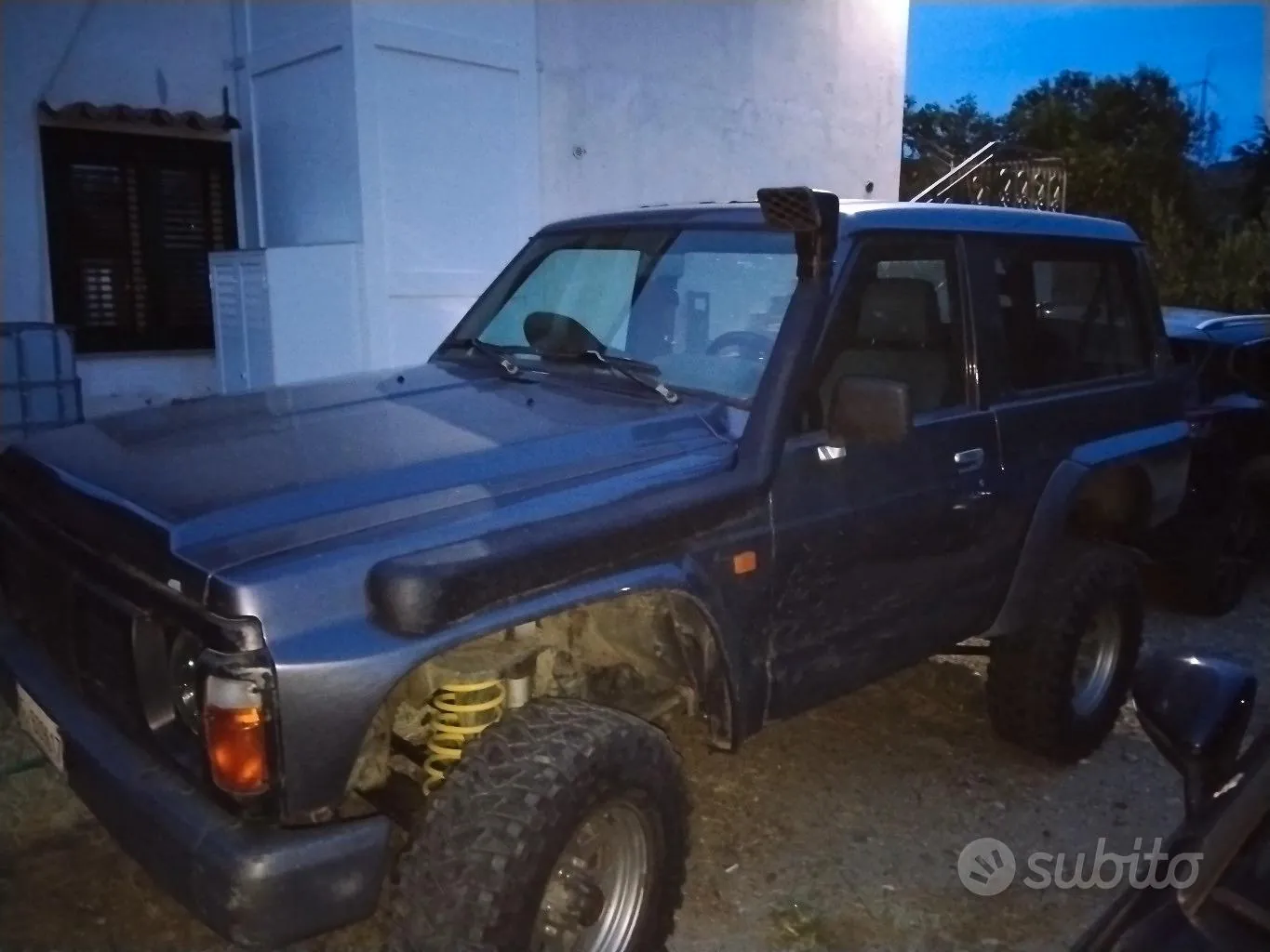 Nissan Patrol 1990 photo 3
