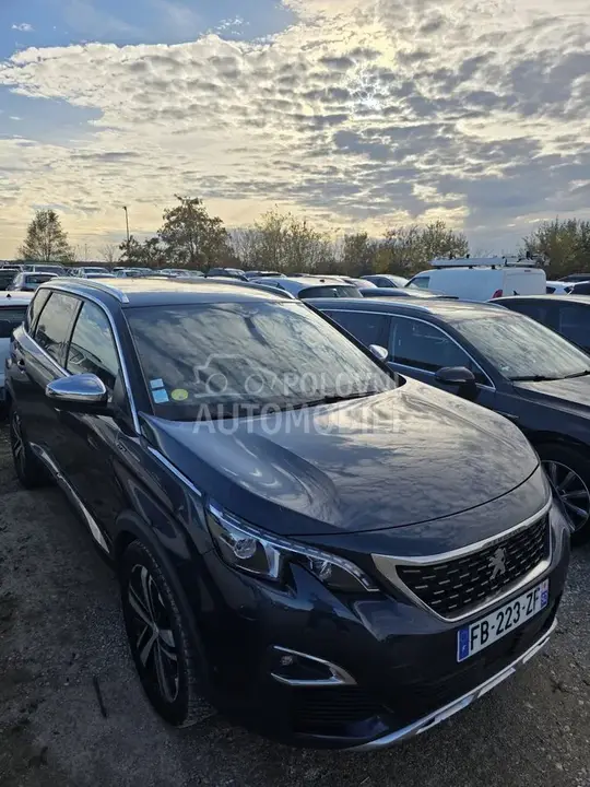 Peugeot 5008 2020 photo 3