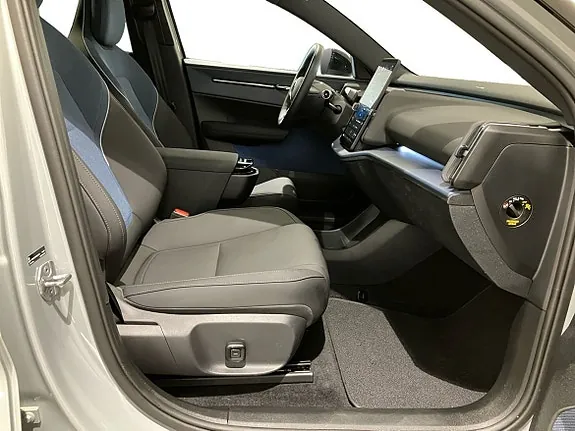 Volvo Ex30 2025 photo 4