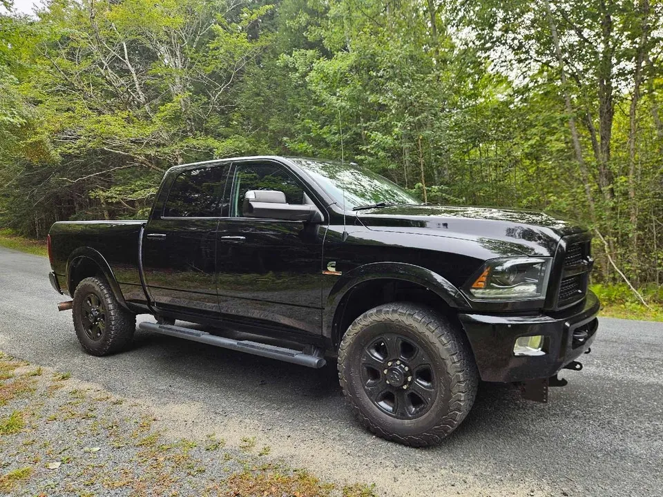 Dodge Ram 2500 2015 photo 2
