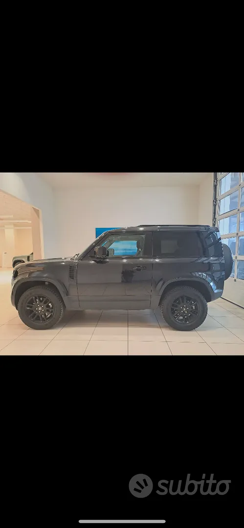 Land Rover Defender 2022 photo 3