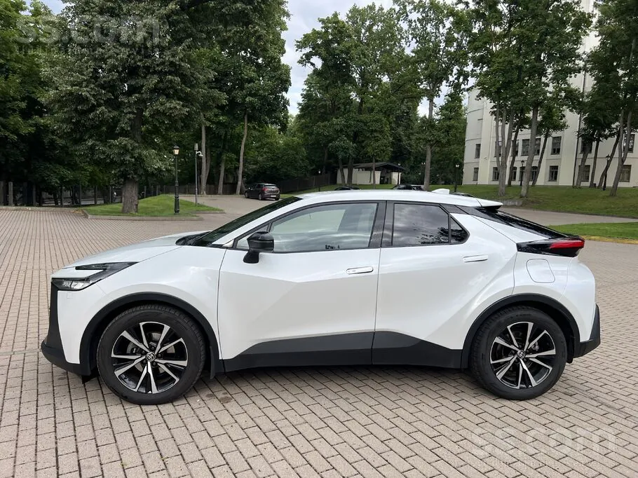 Toyota C-Hr 2024 photo 4