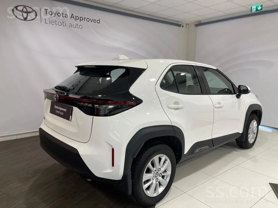 Toyota Yaris 2023 photo 5