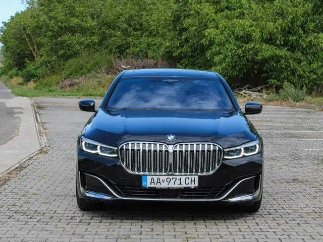 BMW Rad 7 2022 photo 2