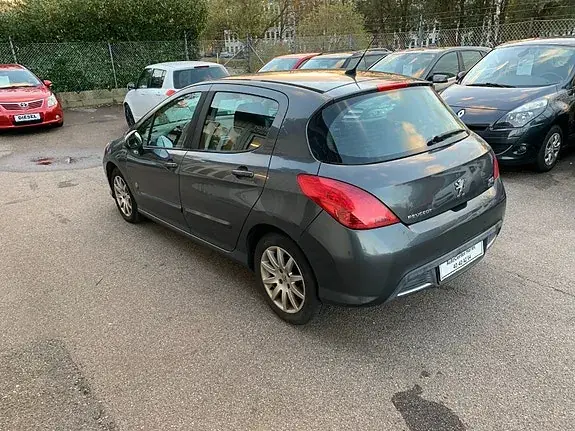 Peugeot 308 2011 photo 4