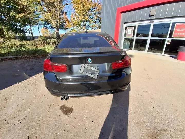 BMW 3 Series 2013 photo 4