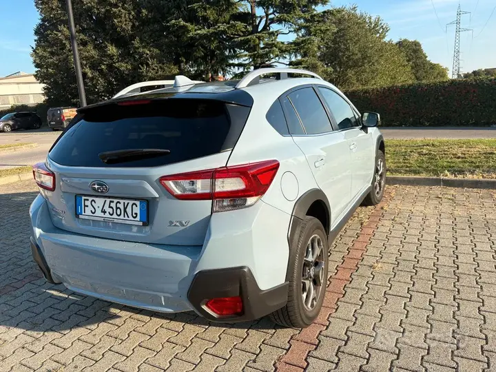 Subaru Xv 2018 photo 3