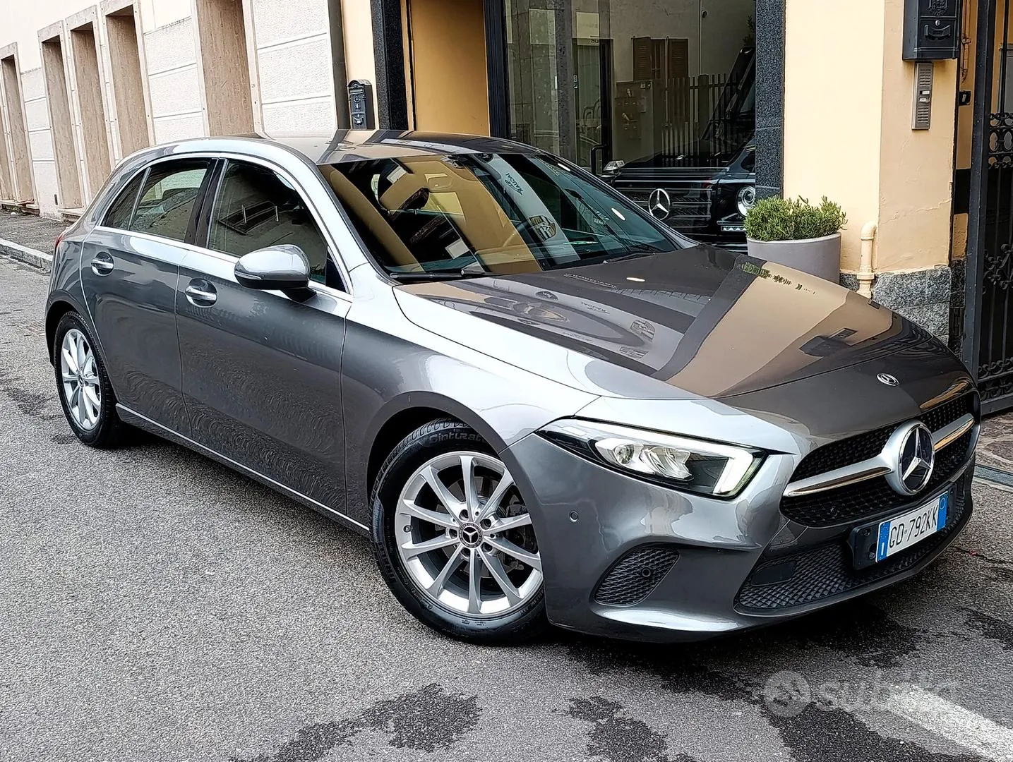 Mercedes-Benz A 180