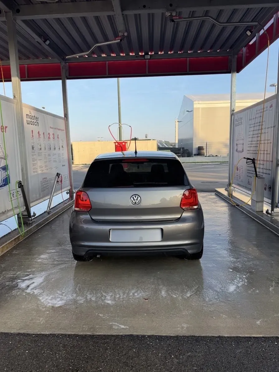 Volkswagen Polo 2012 photo 2