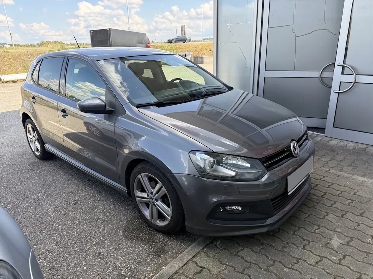 Volkswagen Polo 2012 photo 3