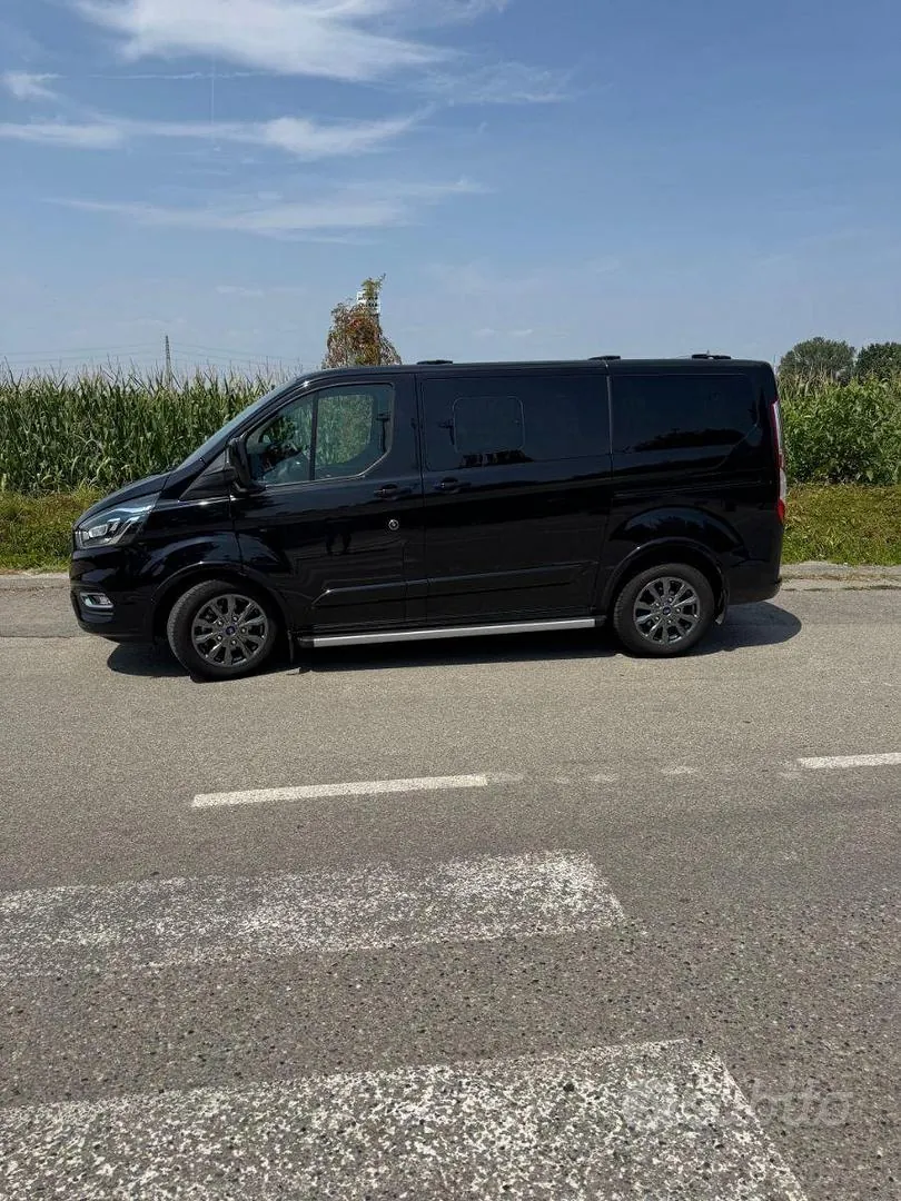 Ford Tourneo Custom 2022 photo 2