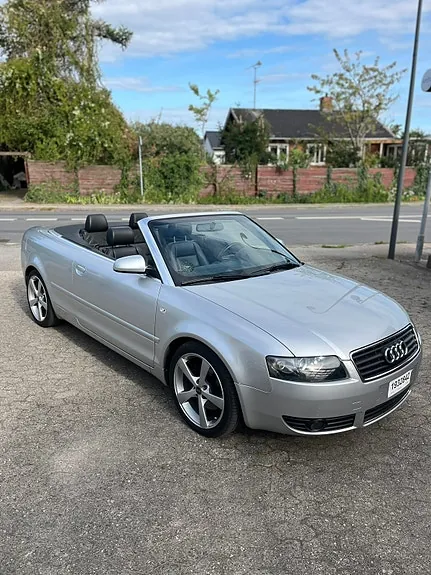 Audi A4 2002 photo 2