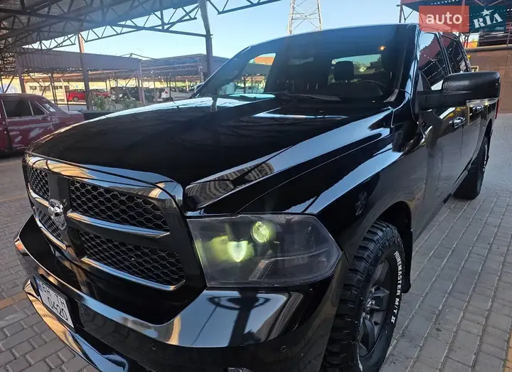 Dodge Ram 1500 2018 photo 2