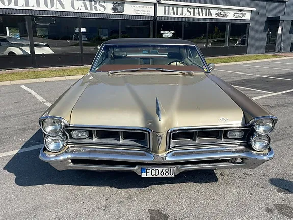 Pontiac Grand Prix 1965 photo 2