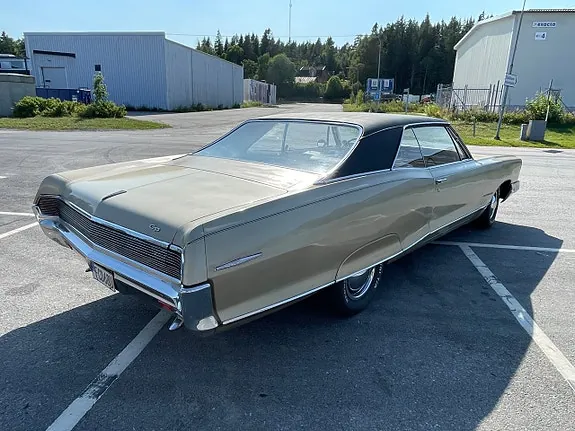 Pontiac Grand Prix 1965 photo 5