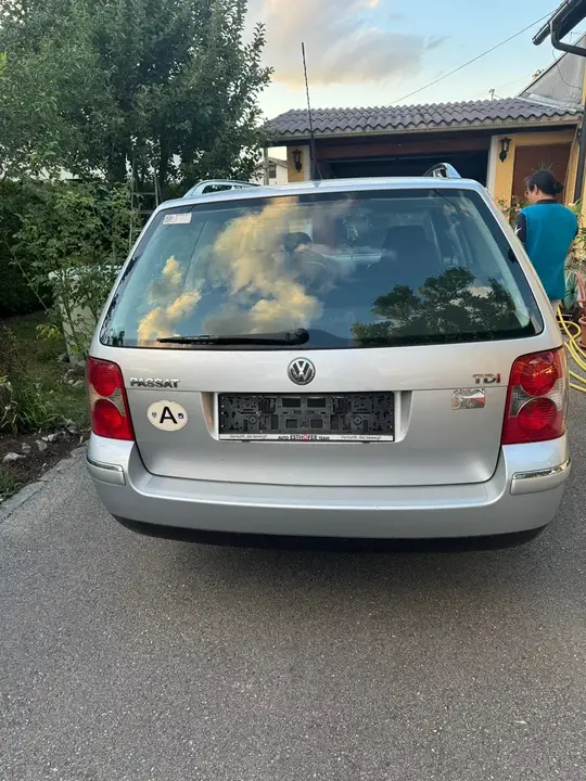 Volkswagen Passat 2002 photo 2