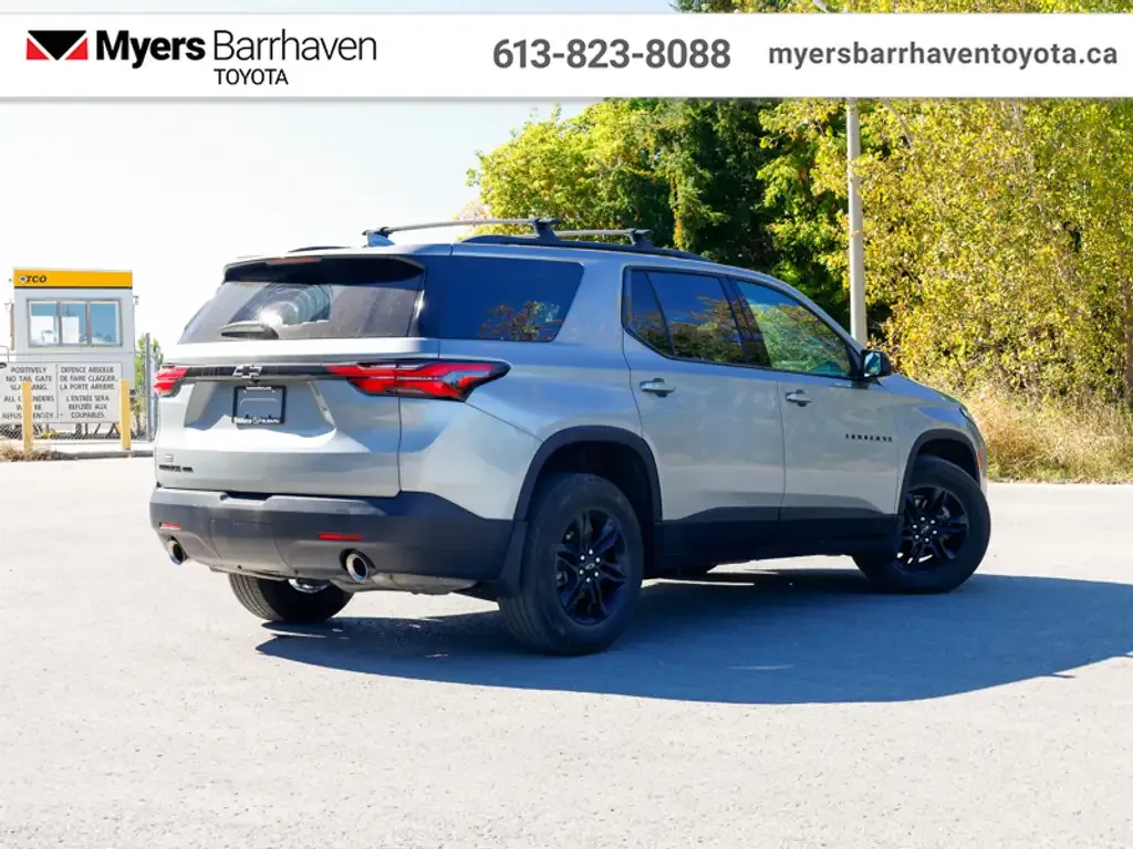 Chevrolet Traverse 2023 photo 3