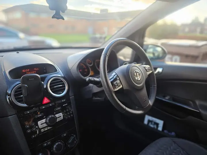 Vauxhall Corsa 2013 photo 5