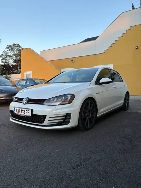 Volkswagen Golf 7 Gti 2013 photo 2