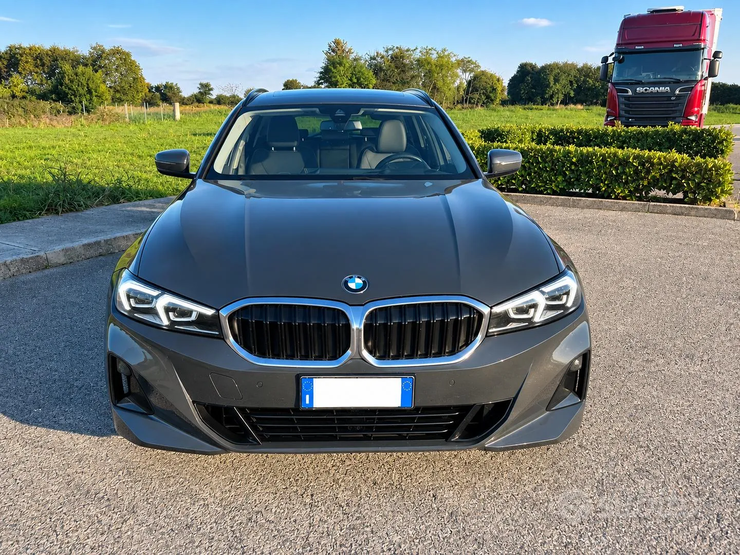 BMW 318D 2023 photo 3