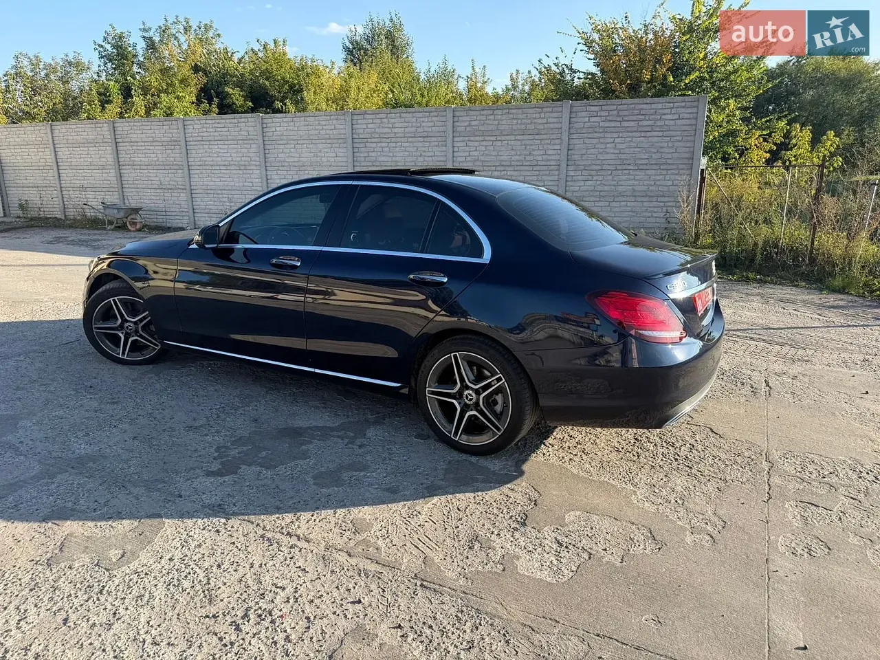 Mercedes-Benz C-Class 2019 photo 2