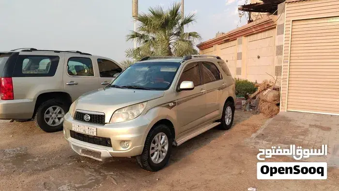 Daihatsu Yrv 2006 photo 5