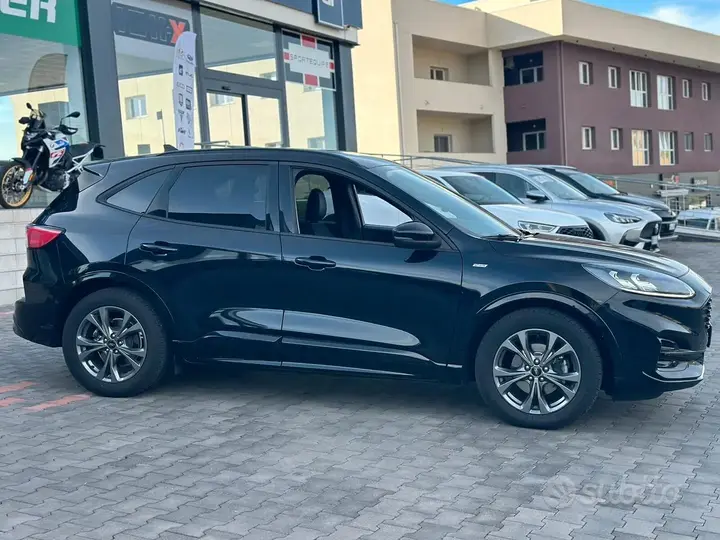 Ford Kuga 2023 photo 4