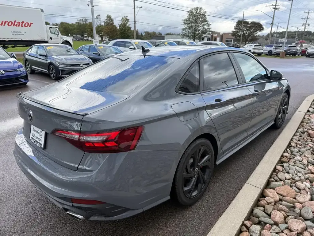 Volkswagen Jetta 2024 photo 4