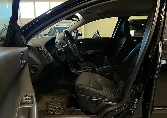 Volvo V50 2010 photo 4