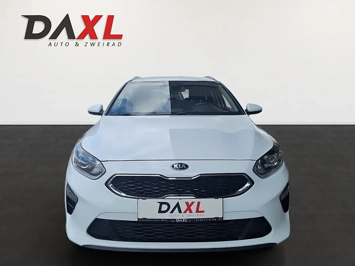 Kia Ceed 2021 photo 2