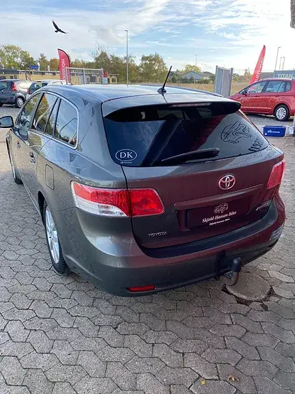 Toyota Avensis 2009 photo 3