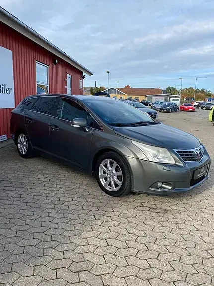 Toyota Avensis 2009 photo 5