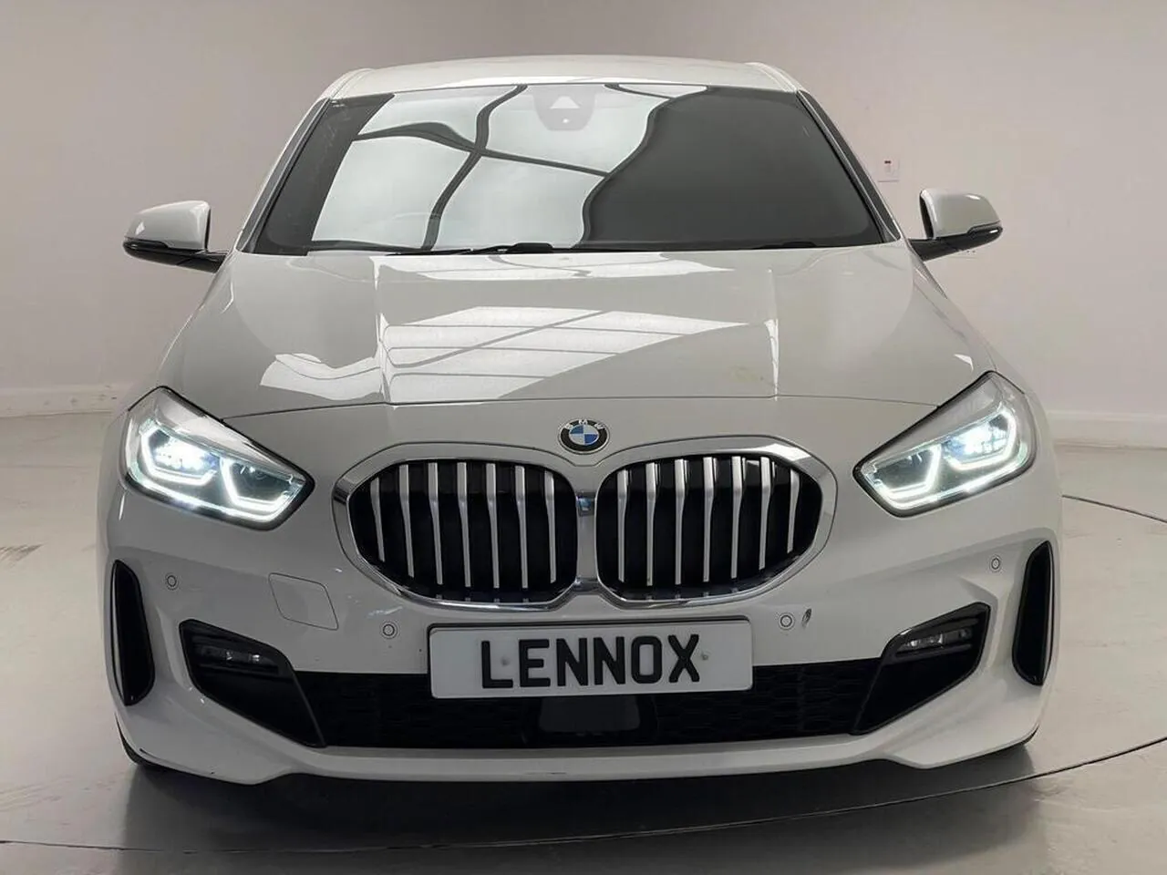 BMW 1 Series 2023 photo 2