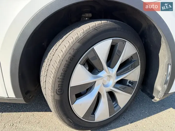 Tesla Model Y 2020 photo 5