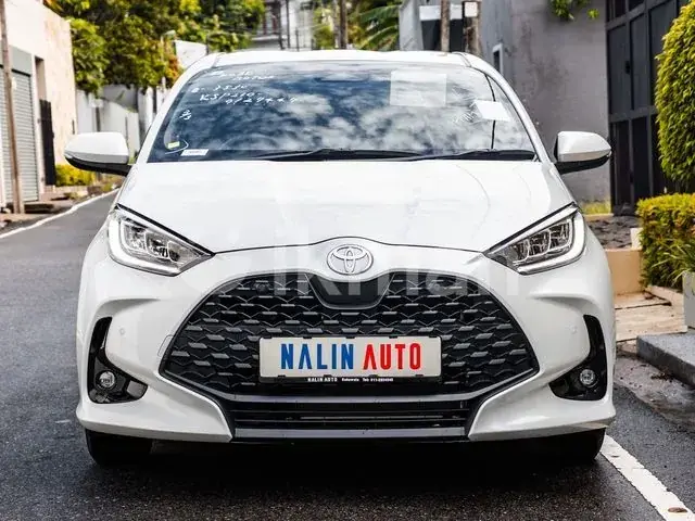 Toyota Yaris 2024 photo 2